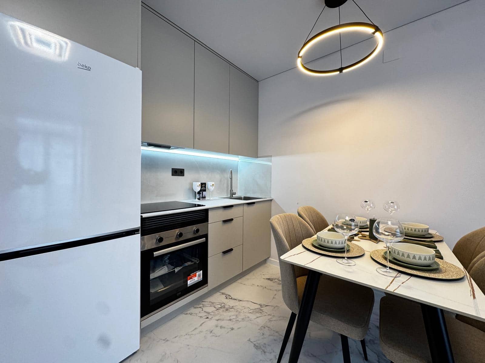 Bungalow de 1 habitación en Torrevieja en venta - 125.000 € (Ref: 9437814)