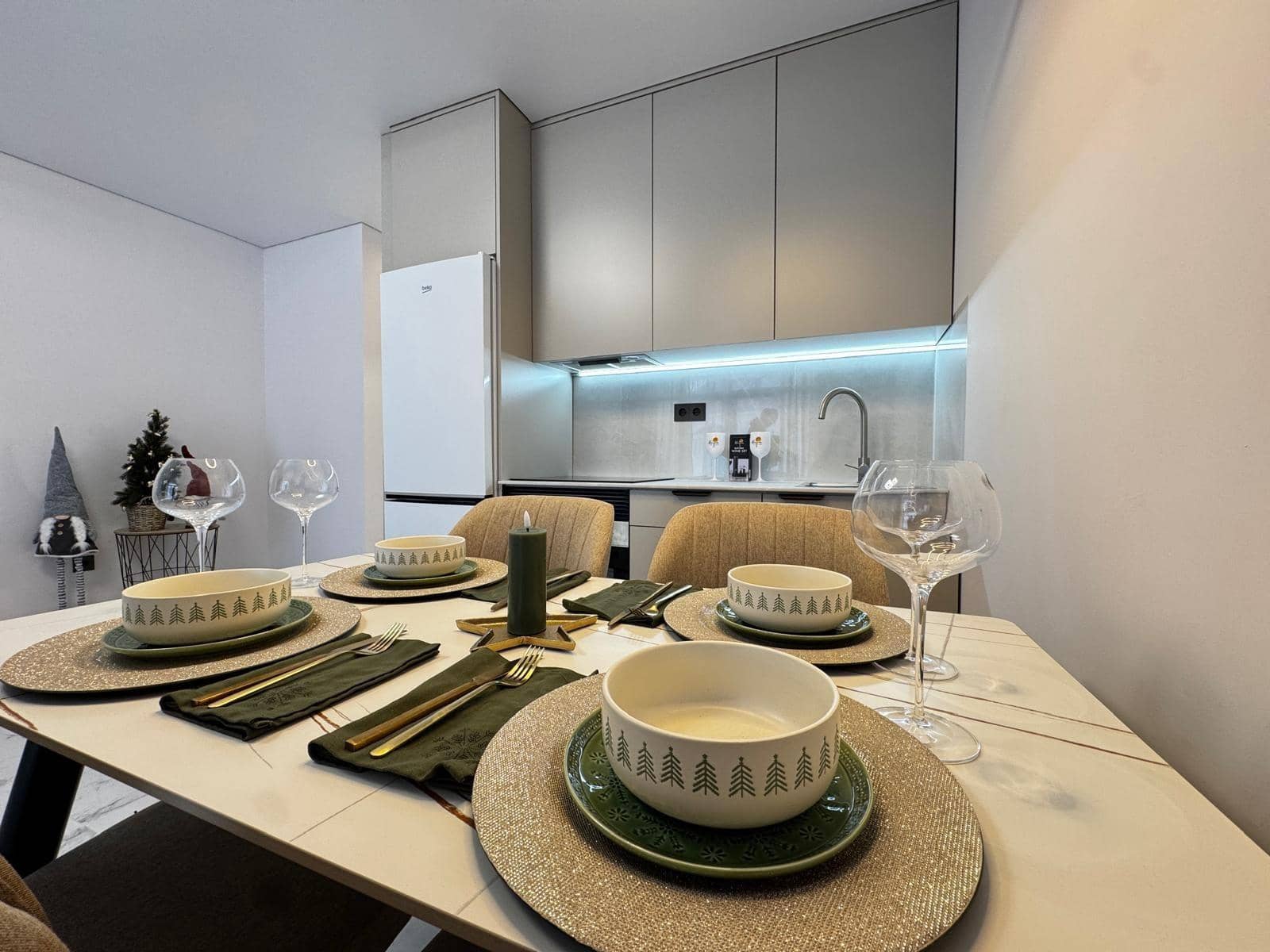 Bungalow de 1 habitación en Torrevieja en venta - 125.000 € (Ref: 9437814)