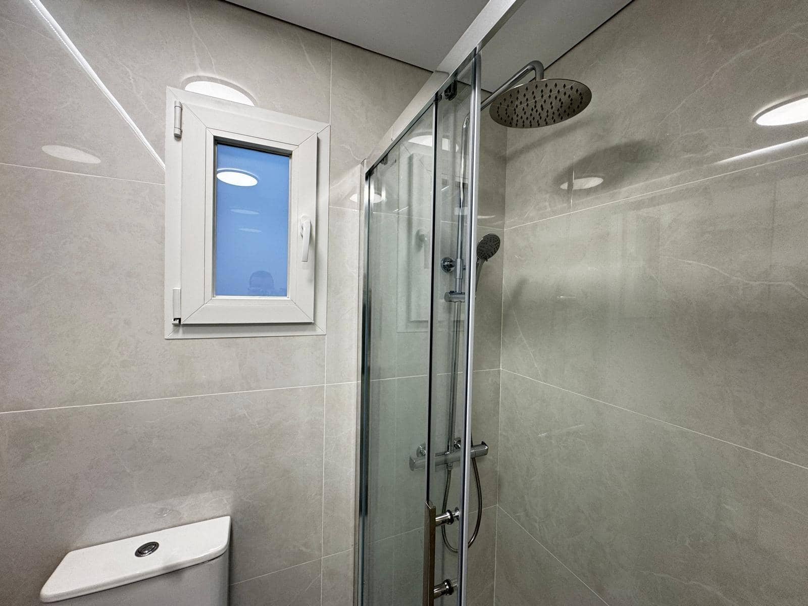 Bungalow de 1 habitación en Torrevieja en venta - 125.000 € (Ref: 9437814)