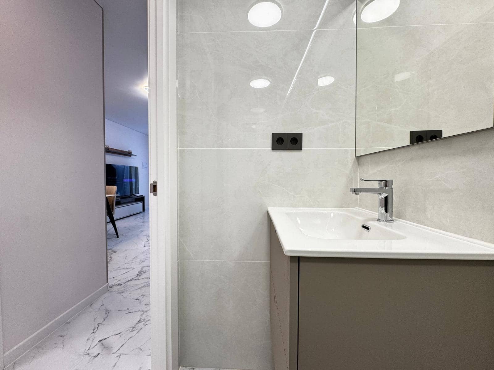 Bungalow de 1 habitación en Torrevieja en venta - 125.000 € (Ref: 9437814)