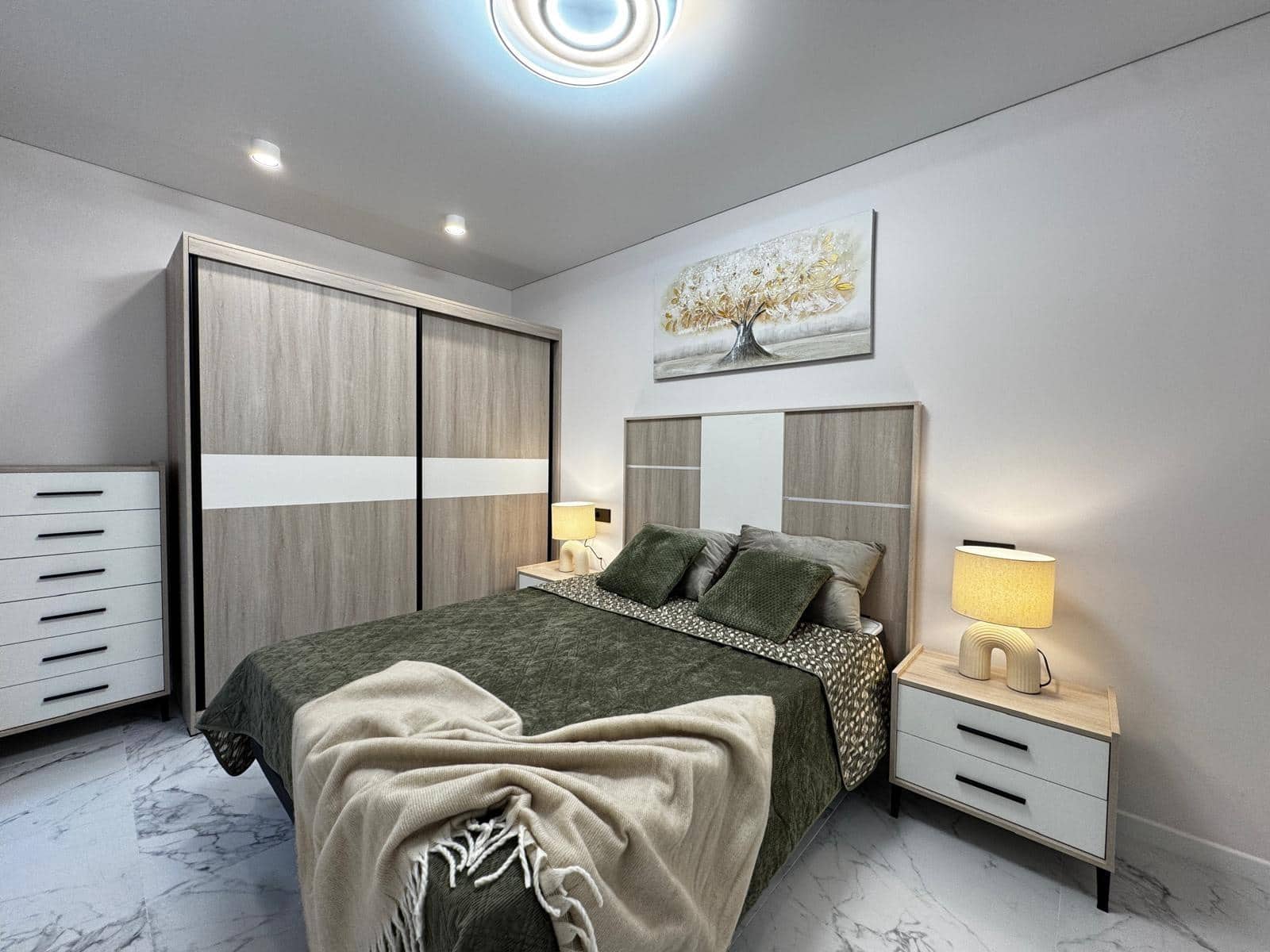 Bungalow de 1 habitación en Torrevieja en venta - 125.000 € (Ref: 9437814)