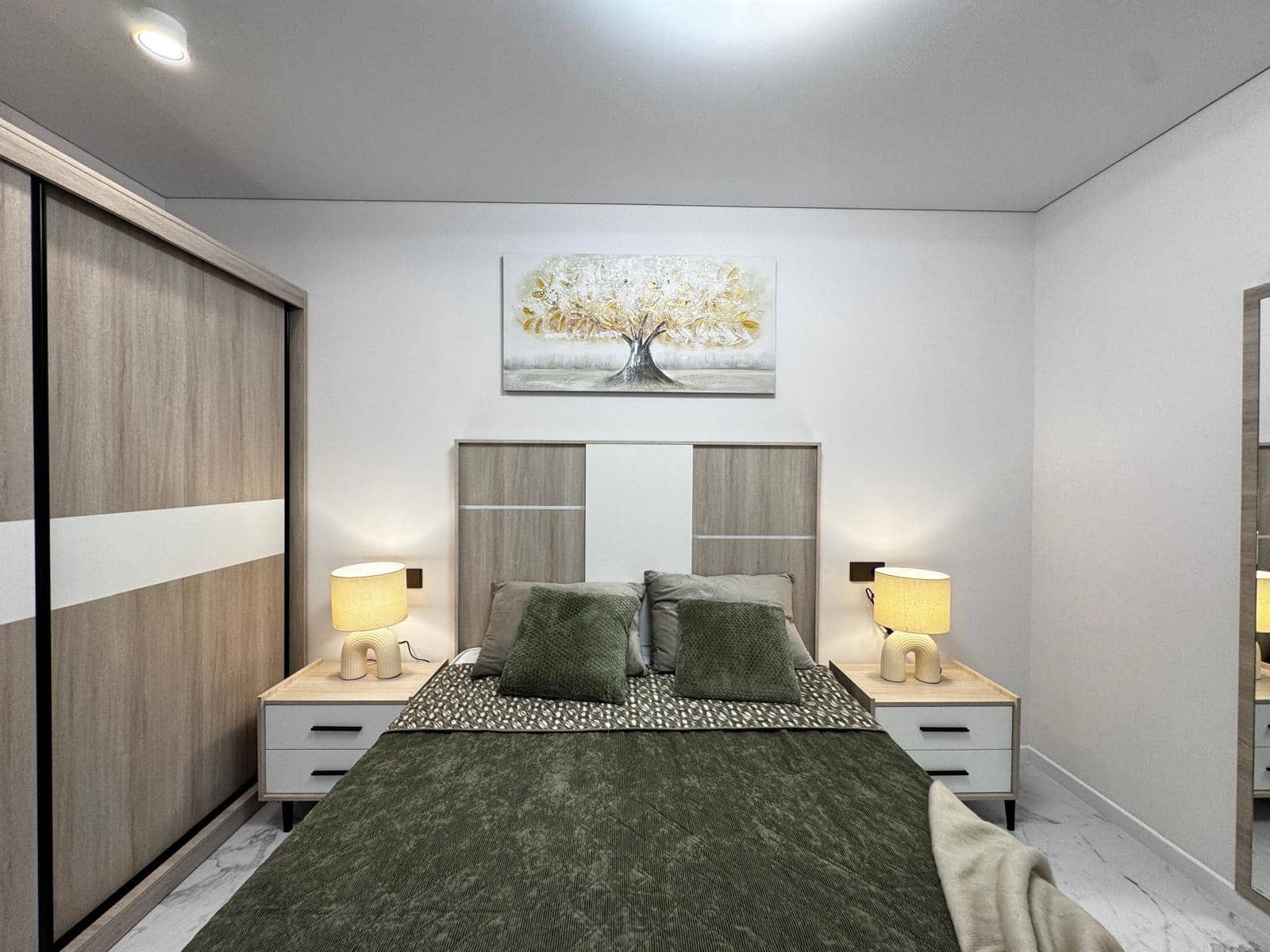 Bungalow de 1 habitación en Torrevieja en venta - 125.000 € (Ref: 9437814)