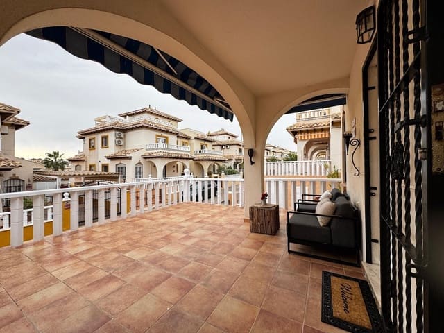 2 soveværelse Rækkehus til salg i Lomas de Cabo Roig - Los Dolses, Orihuela med swimmingpool - € 245.000 (Ref: 9437815)