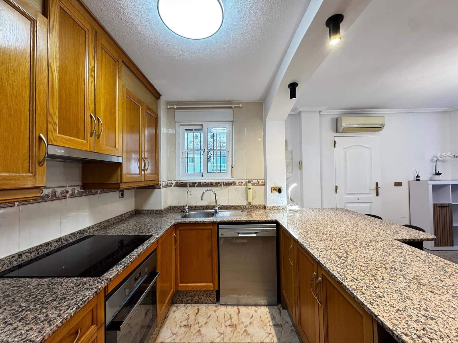 2 sypialnia Dom szeregowy na sprzedaż w Orihuela Costa z basenem - 245 000 € (Ref: 9437815)