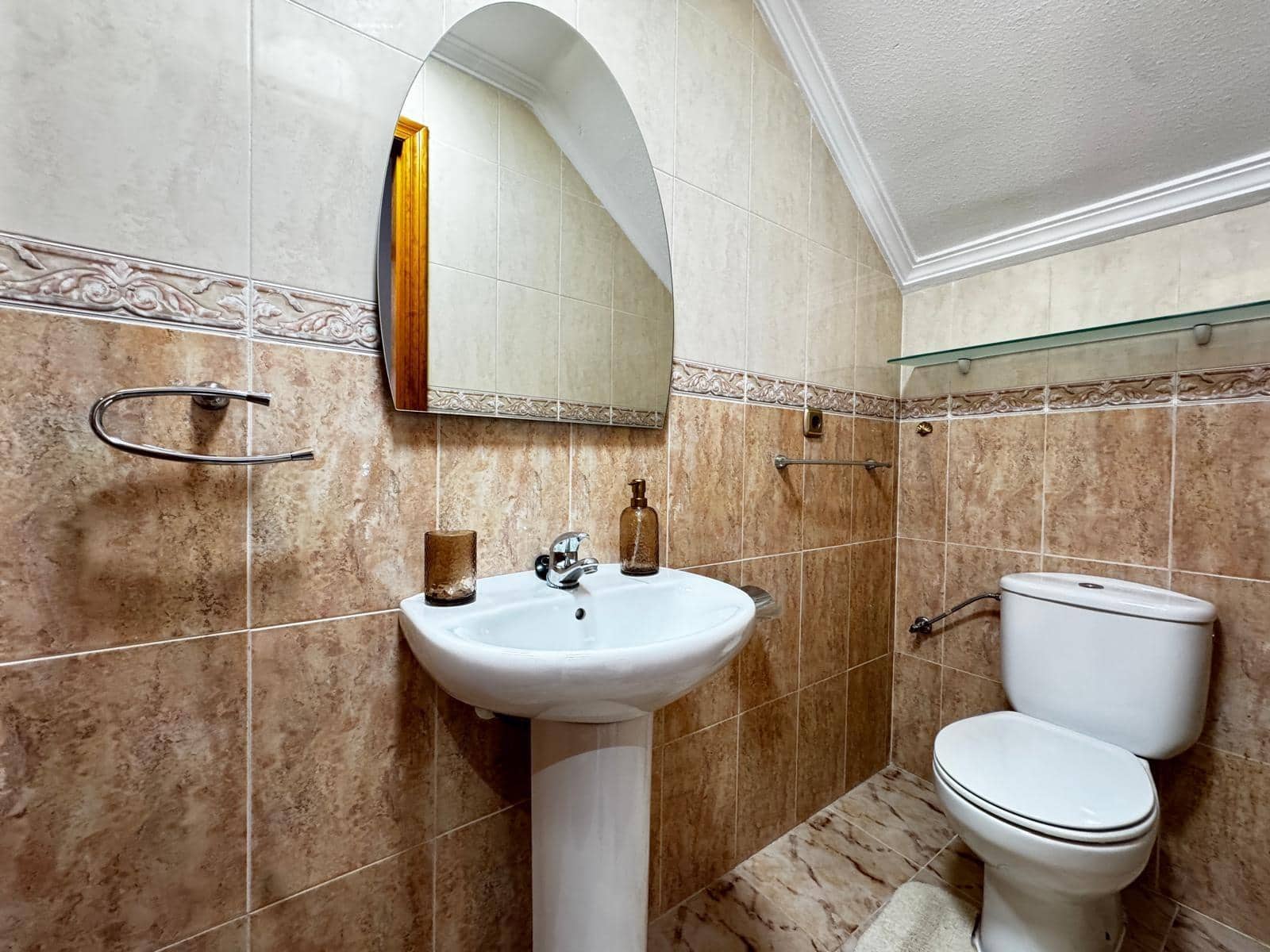 2 sypialnia Dom szeregowy na sprzedaż w Orihuela Costa z basenem - 245 000 € (Ref: 9437815)