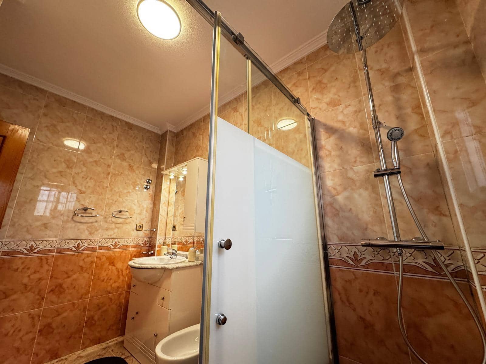 2 sypialnia Dom szeregowy na sprzedaż w Orihuela Costa z basenem - 245 000 € (Ref: 9437815)