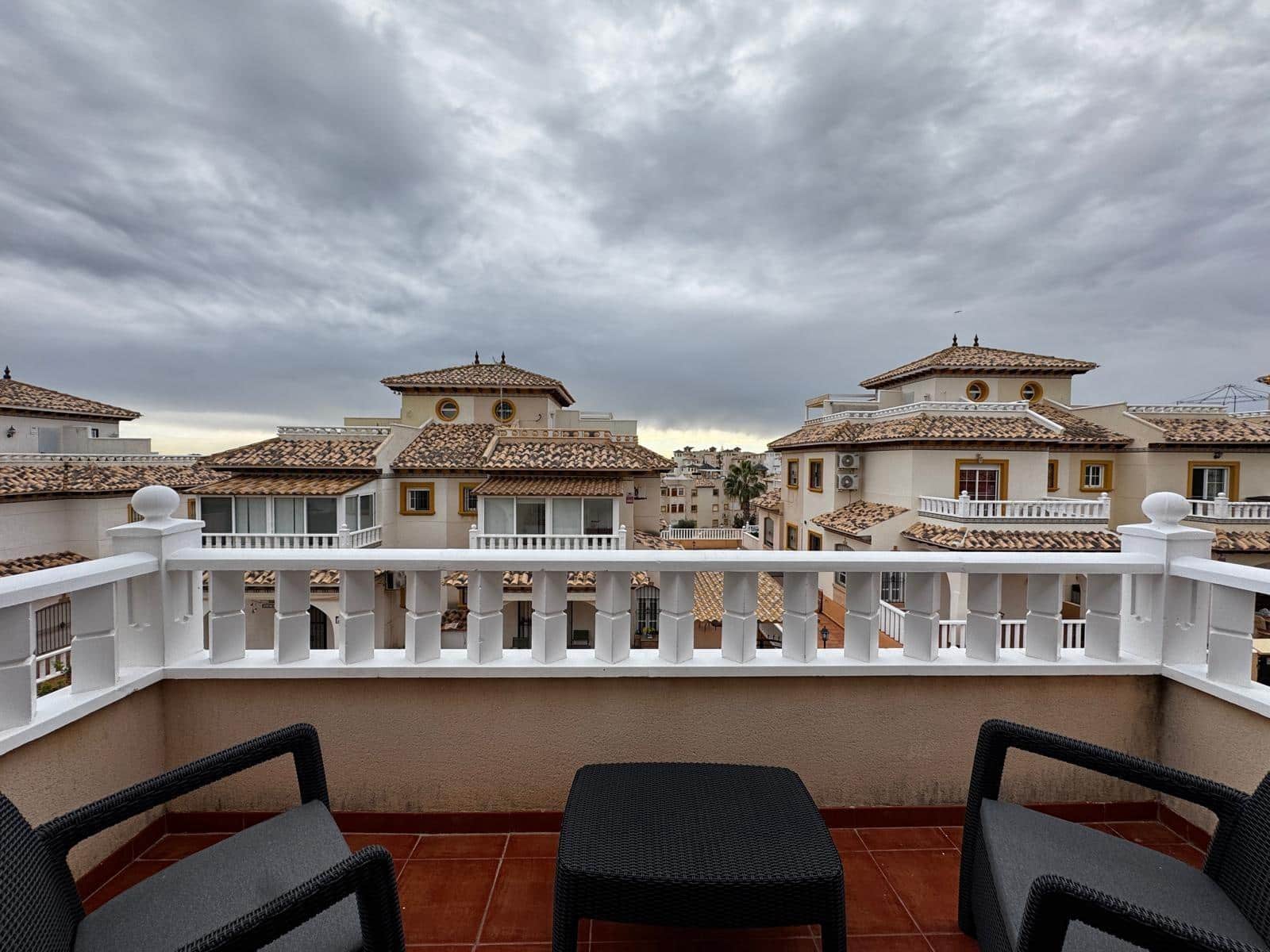 2 sypialnia Dom szeregowy na sprzedaż w Orihuela Costa z basenem - 245 000 € (Ref: 9437815)