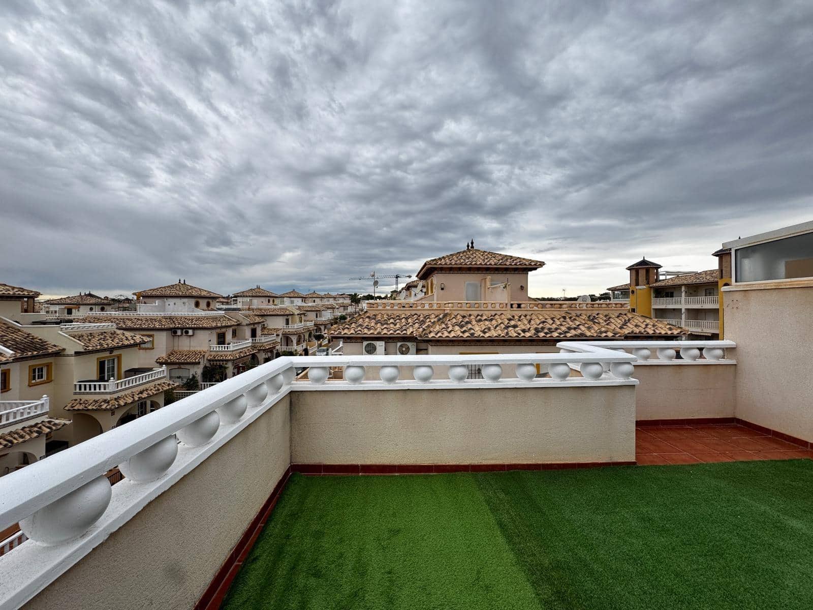 2 sypialnia Dom szeregowy na sprzedaż w Orihuela Costa z basenem - 245 000 € (Ref: 9437815)