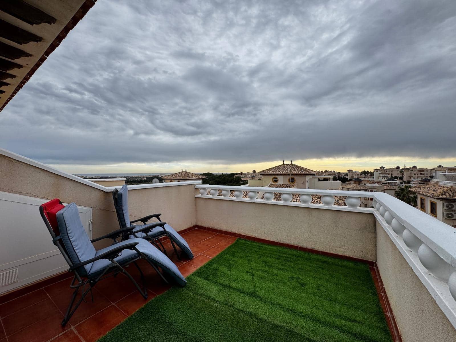 2 sypialnia Dom szeregowy na sprzedaż w Orihuela Costa z basenem - 245 000 € (Ref: 9437815)