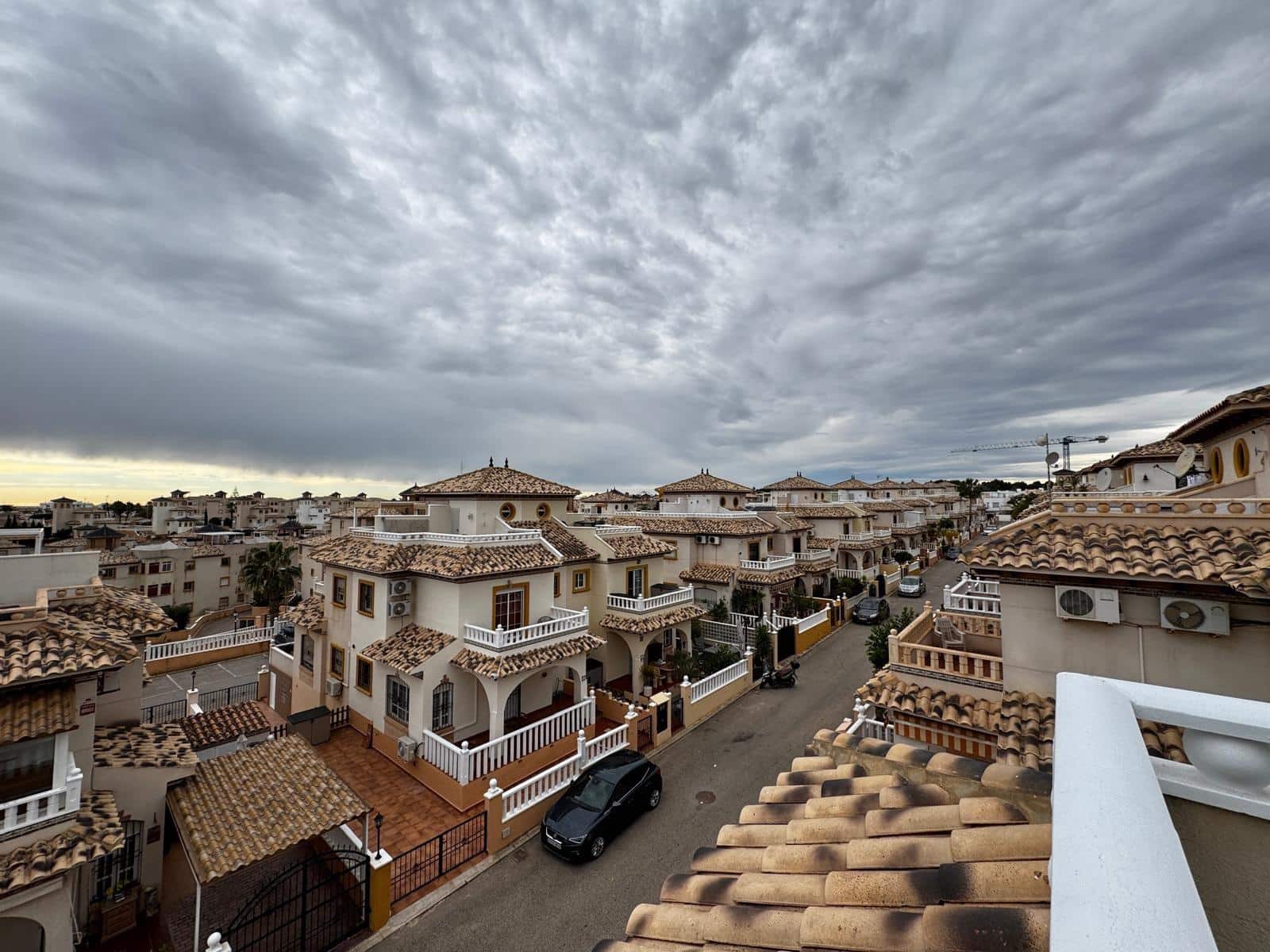 2 sypialnia Dom szeregowy na sprzedaż w Orihuela Costa z basenem - 245 000 € (Ref: 9437815)