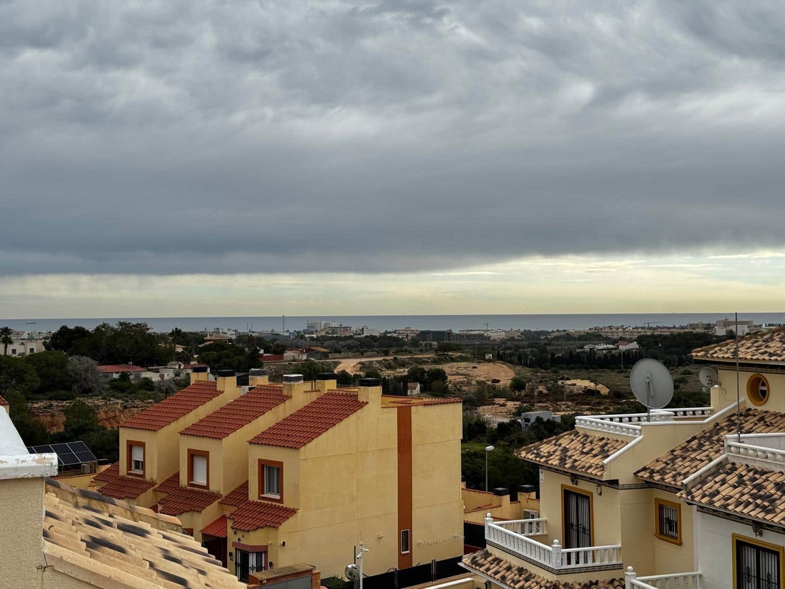 2 sypialnia Dom szeregowy na sprzedaż w Orihuela Costa z basenem - 245 000 € (Ref: 9437815)