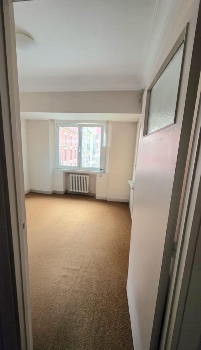 3 soveværelse Lejlighed til salg i Gijon - € 260.000 (Ref: 9440125)