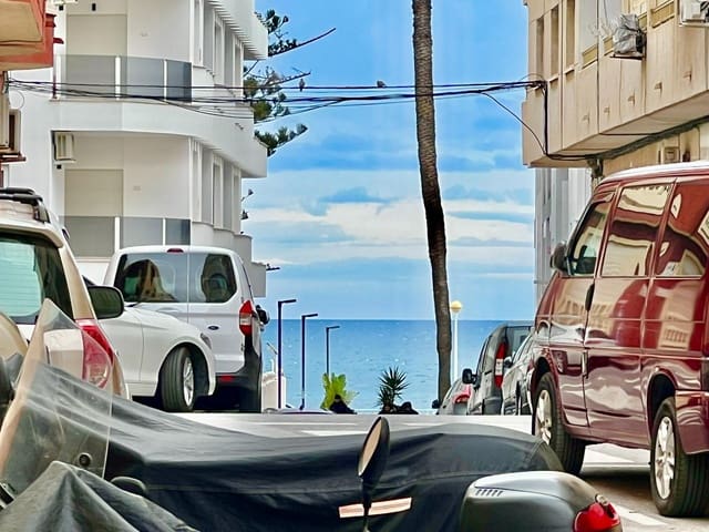 1 Zimmer Penthouse zu verkaufen in Playa de los Locos, Torrevieja mit Pool Garage - 119.900 € (Ref: 9446332)