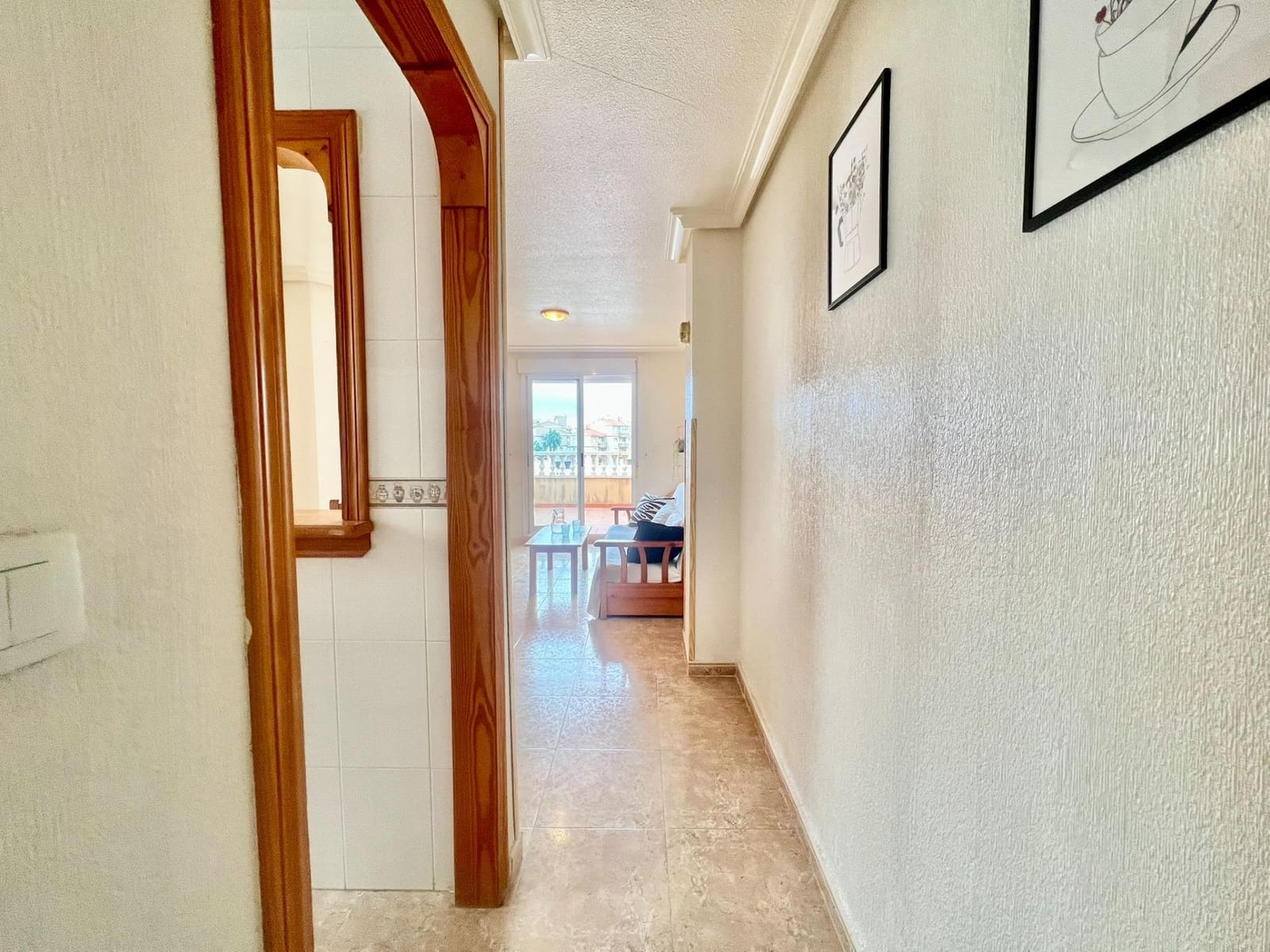 1 soverom Penthouse til salgs i Torrevieja med svømmebasseng garasje - € 119 900 (Ref: 9446332)