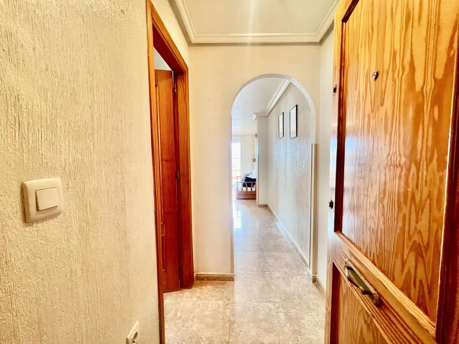 1 soverom Penthouse til salgs i Torrevieja med svømmebasseng garasje - € 119 900 (Ref: 9446332)