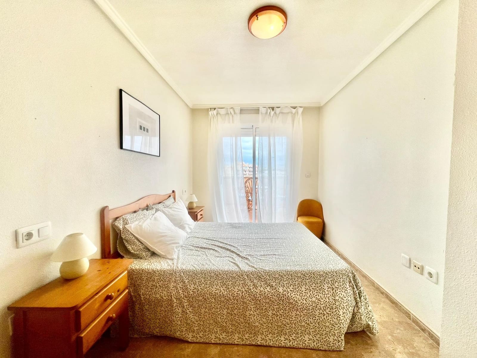 1 soverom Penthouse til salgs i Torrevieja med svømmebasseng garasje - € 119 900 (Ref: 9446332)