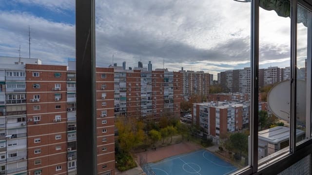 3 sypialnia Penthouse na sprzedaż w Pilar, Miasto Madryt - 470 000 € (Ref: 9446333)