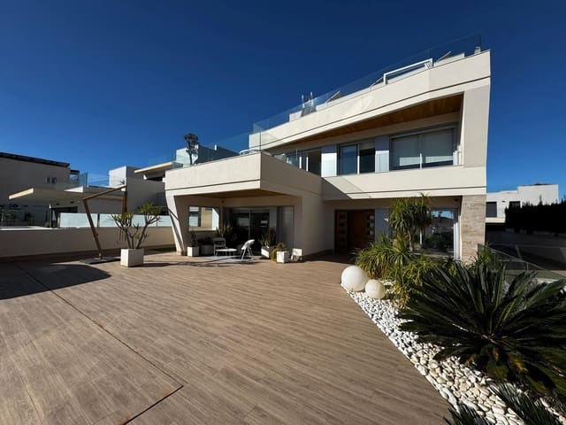 4 camera da letto Villa in vendita in Campoamor, Orihuela con piscina garage - 1.950.000 € (Rif: 9446334)