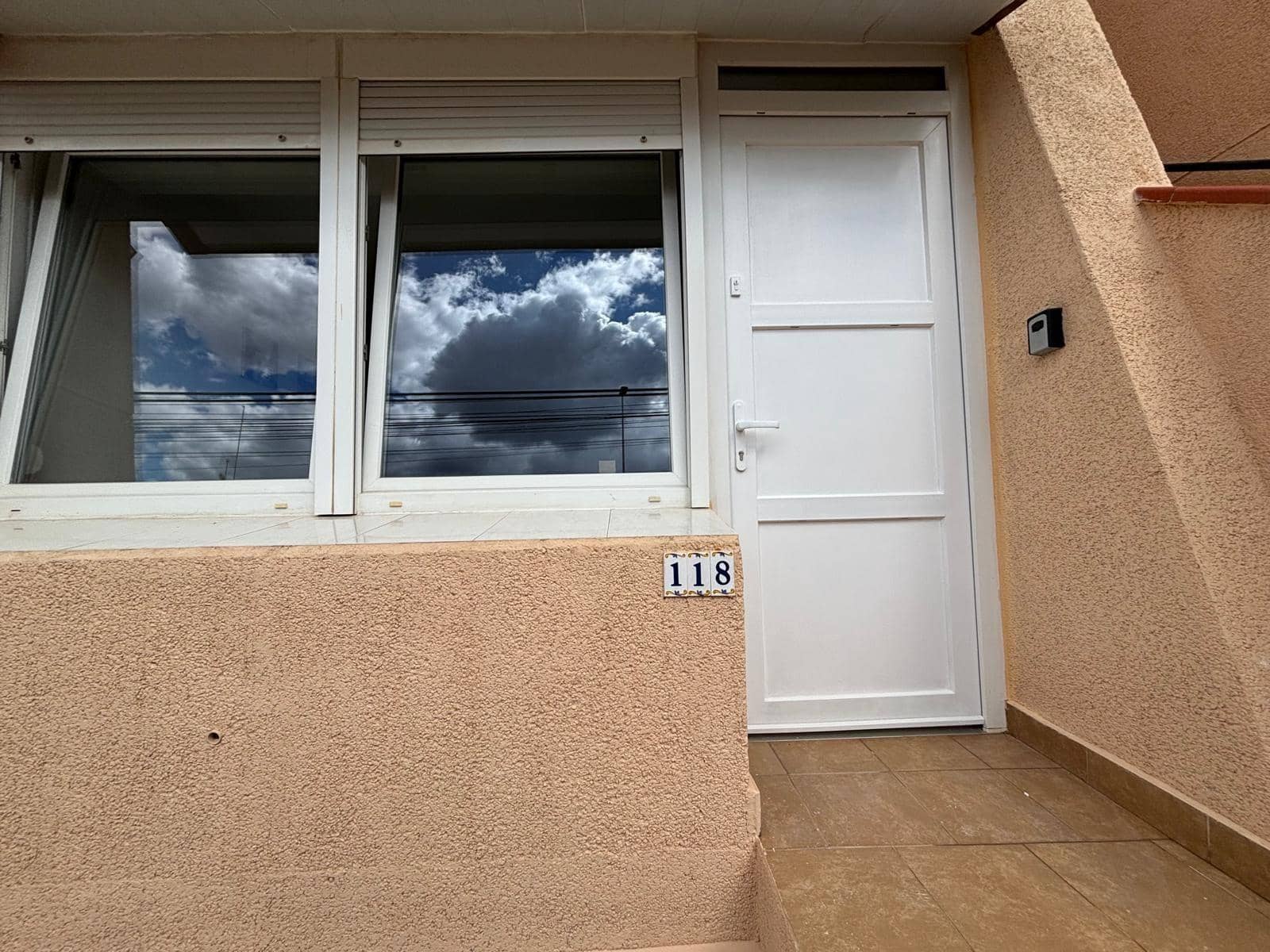 1 sovrum Lägenhet till salu i Torrevieja med pool - 142 900 € (Ref: 9449172)