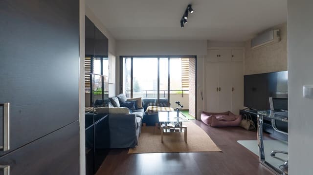 1 soveværelse Lejlighed til salg i Alcobendas med swimmingpool - € 382.000 (Ref: 9449178)