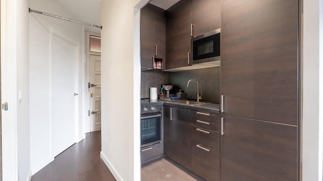 1 soveværelse Lejlighed til salg i Alcobendas med swimmingpool - € 382.000 (Ref: 9449178)