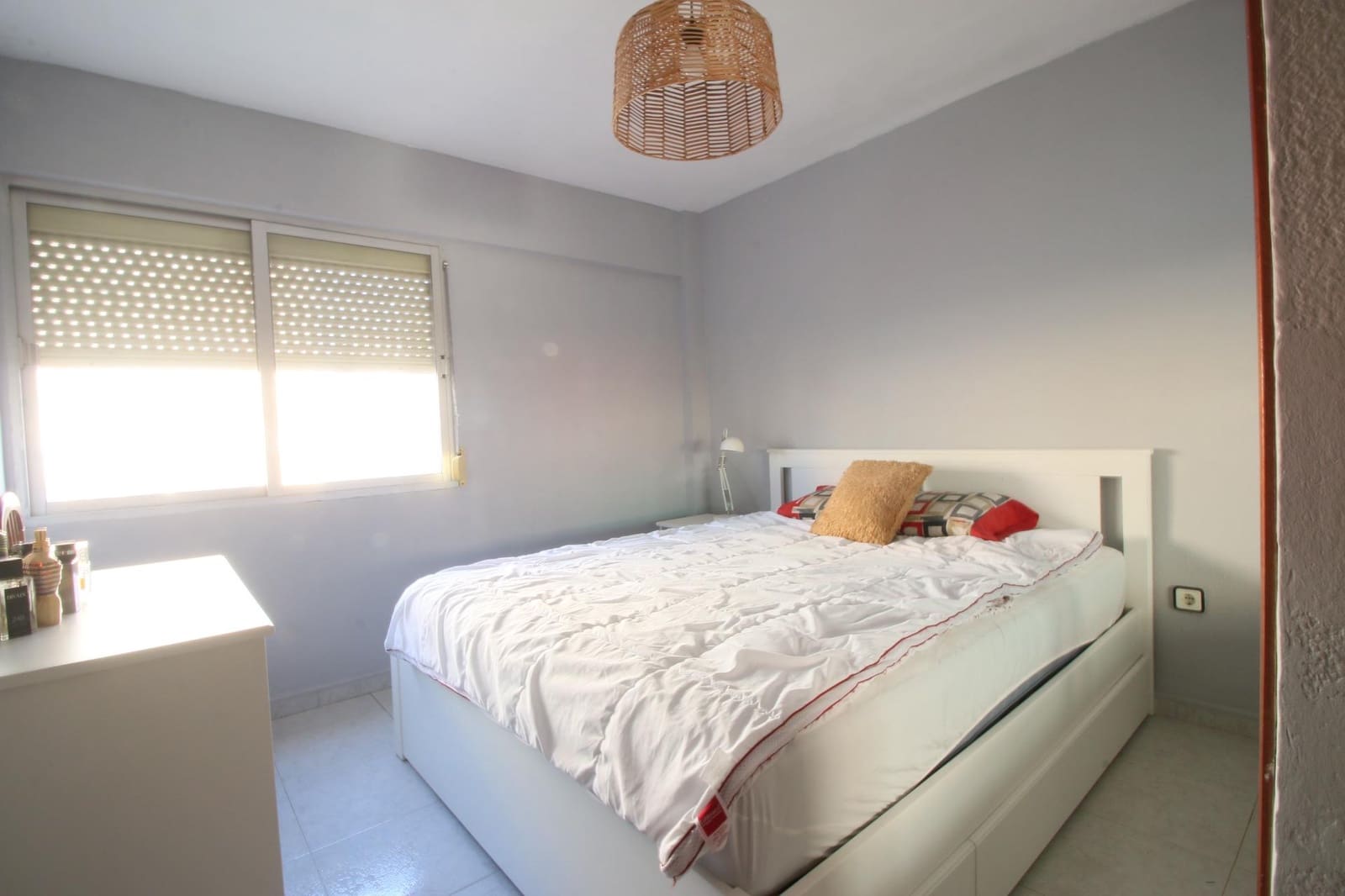 3 soverom Leilighet til salgs i Alicante by - € 70 000 (Ref: 9450871)