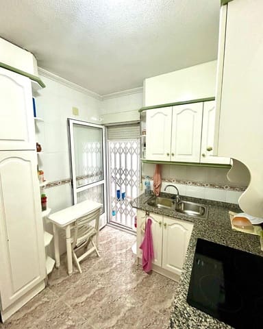 Apartamento de 3 habitaciones en Torrevieja en venta - 145.000 € (Ref: 9450872)