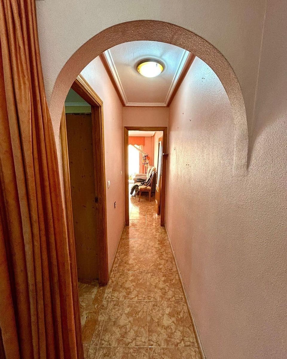 2 quarto Apartamento para venda em Torrevieja com piscina - 139 900 € (Ref: 9450873)