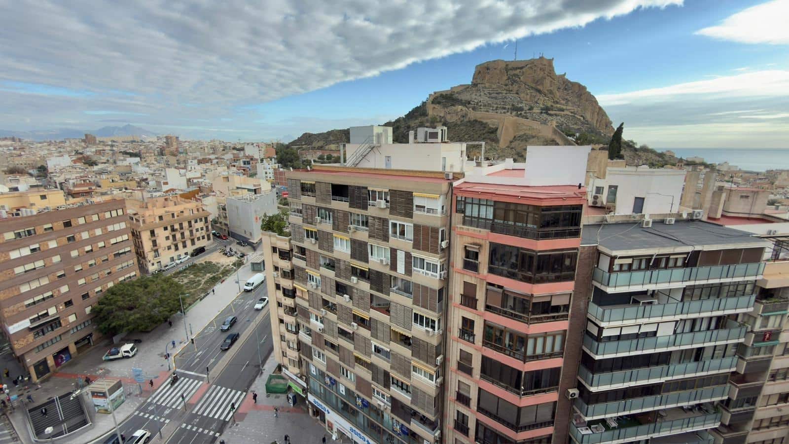 Piso de 3 habitaciones en Alicante / Alacant ciudad en venta - 525.000 € (Ref: 9456257)