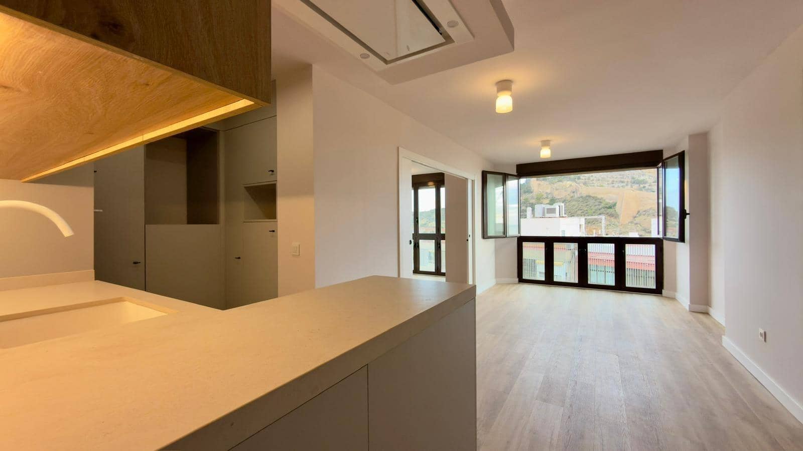 3 makuuhuone Asunto myytävänä paikassa Alicante kaupunki - 525 000 € (Ref: 9456257)