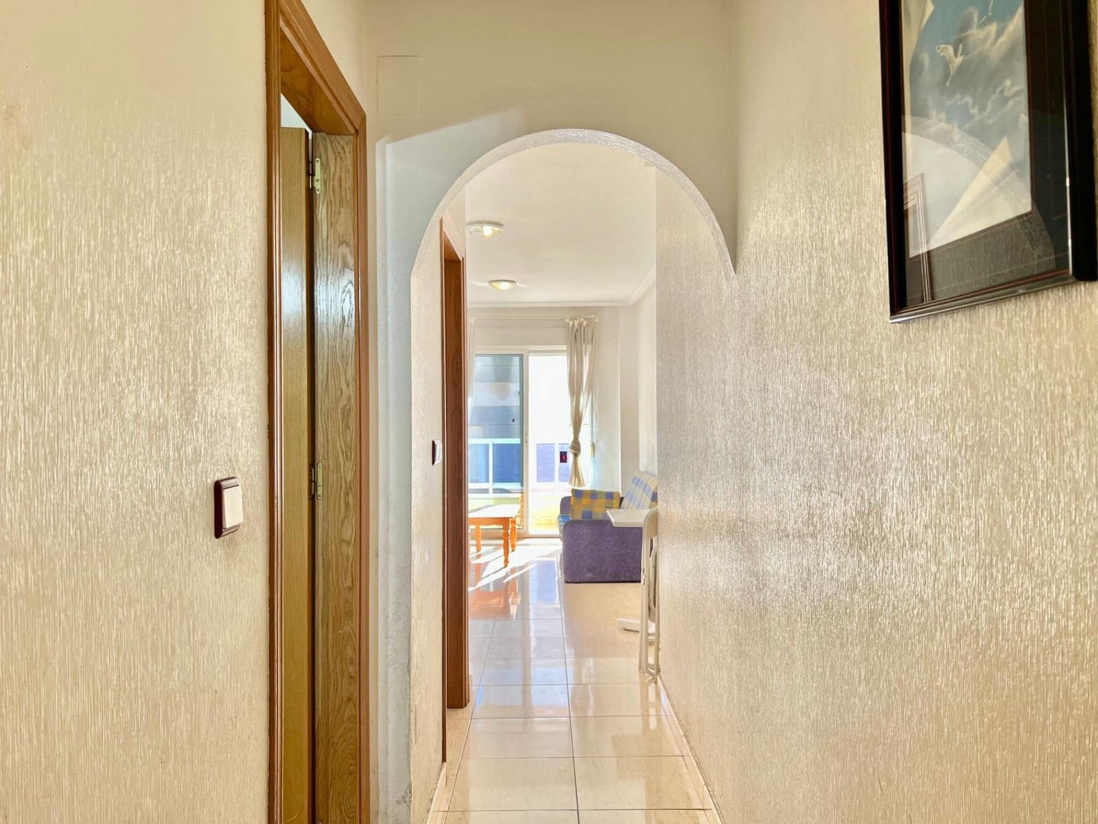 Apartamento de 2 habitaciones en Torrevieja en venta - 142.000 € (Ref: 9456259)