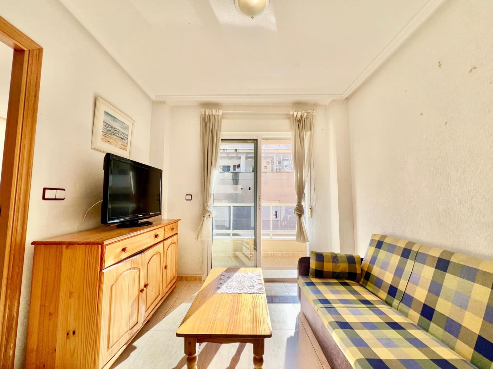 Apartamento de 2 habitaciones en Torrevieja en venta - 142.000 € (Ref: 9456259)