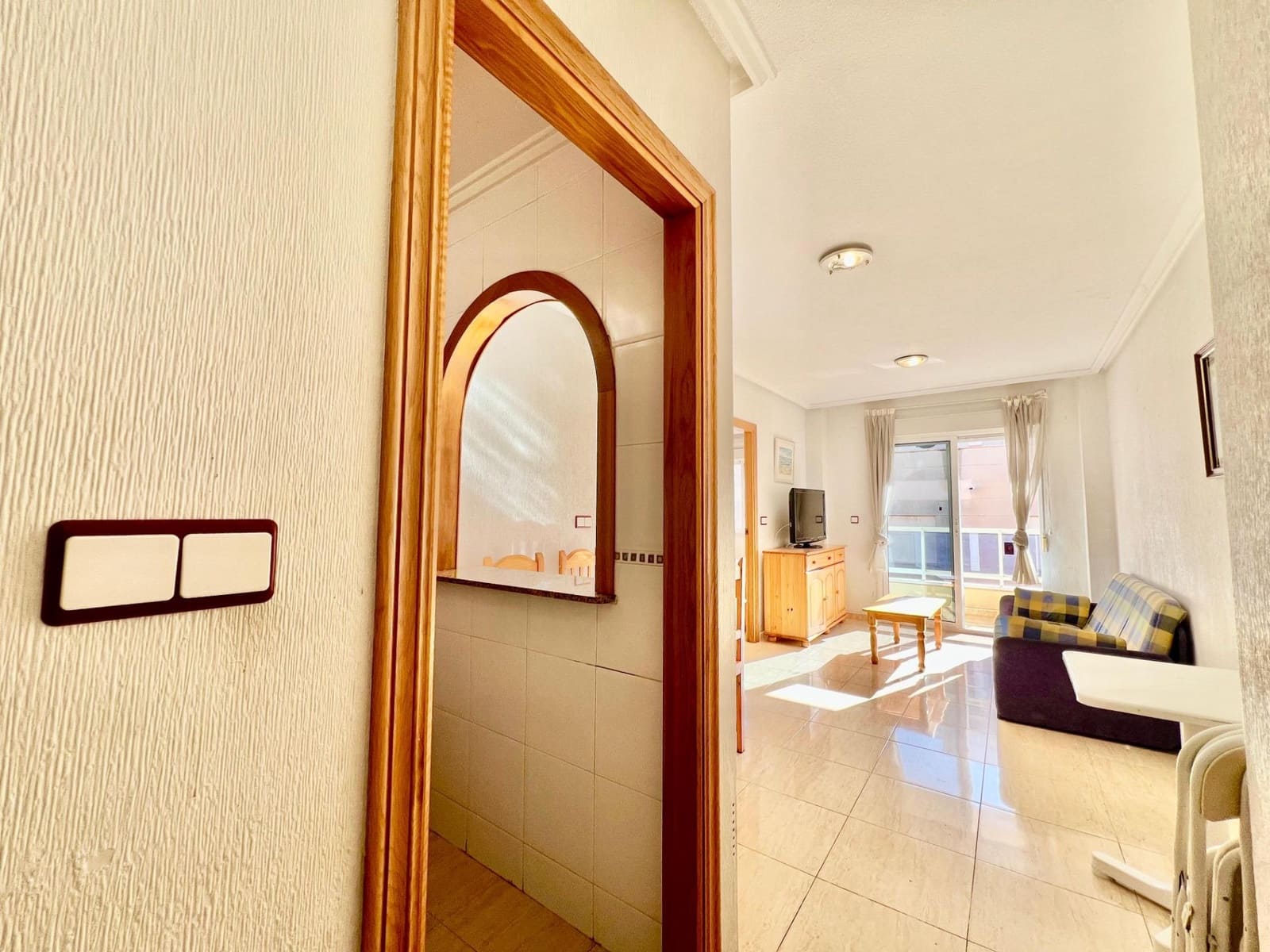 Apartamento de 2 habitaciones en Torrevieja en venta - 142.000 € (Ref: 9456259)