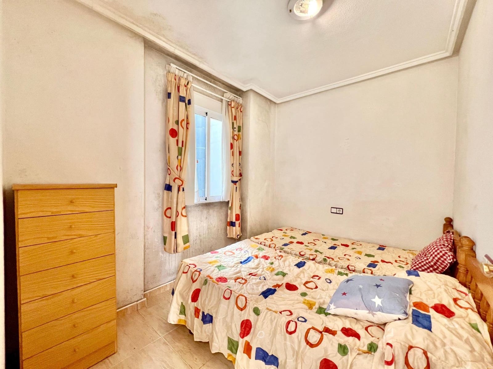 Apartamento de 2 habitaciones en Torrevieja en venta - 142.000 € (Ref: 9456259)