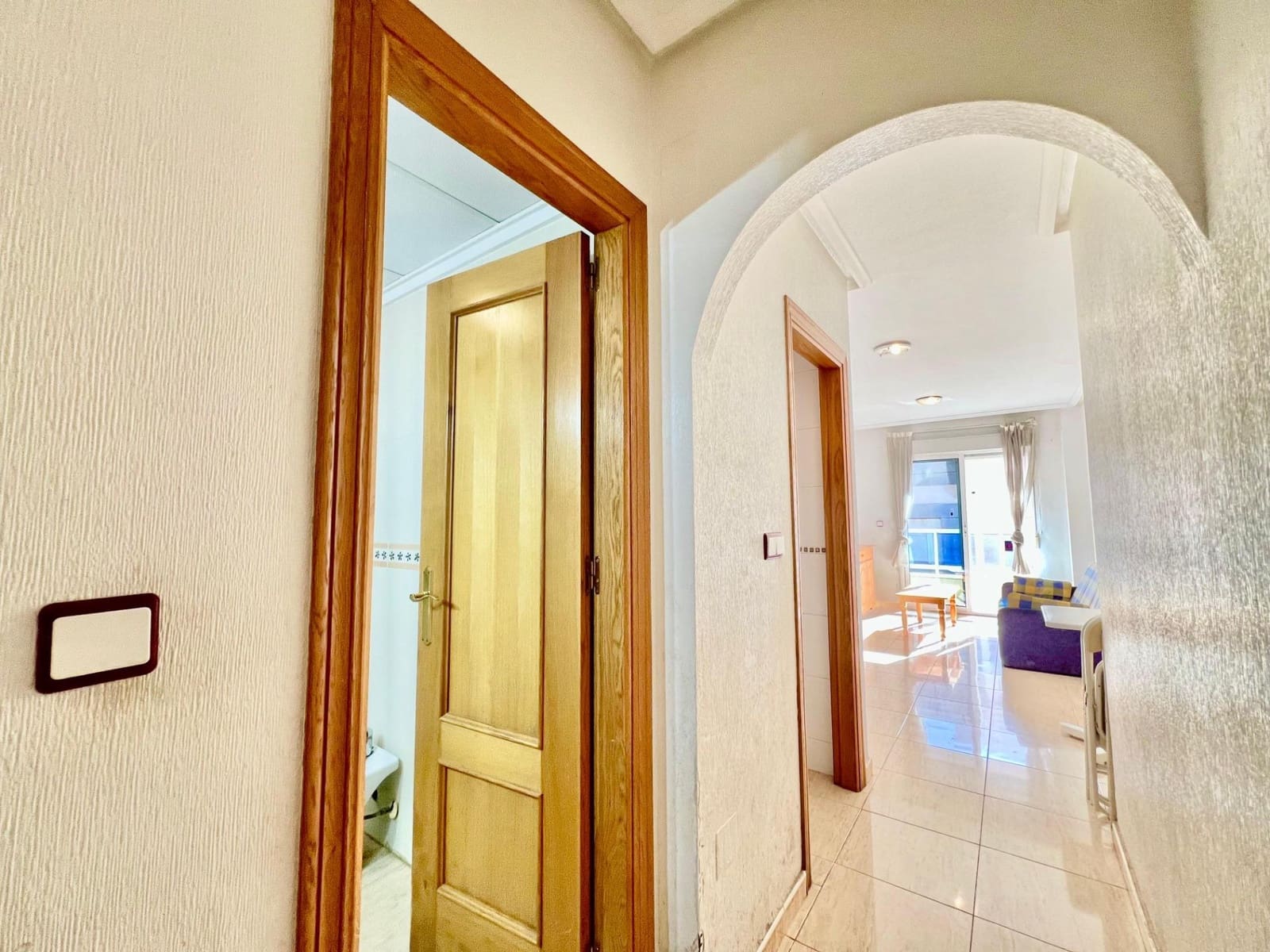 Apartamento de 2 habitaciones en Torrevieja en venta - 142.000 € (Ref: 9456259)