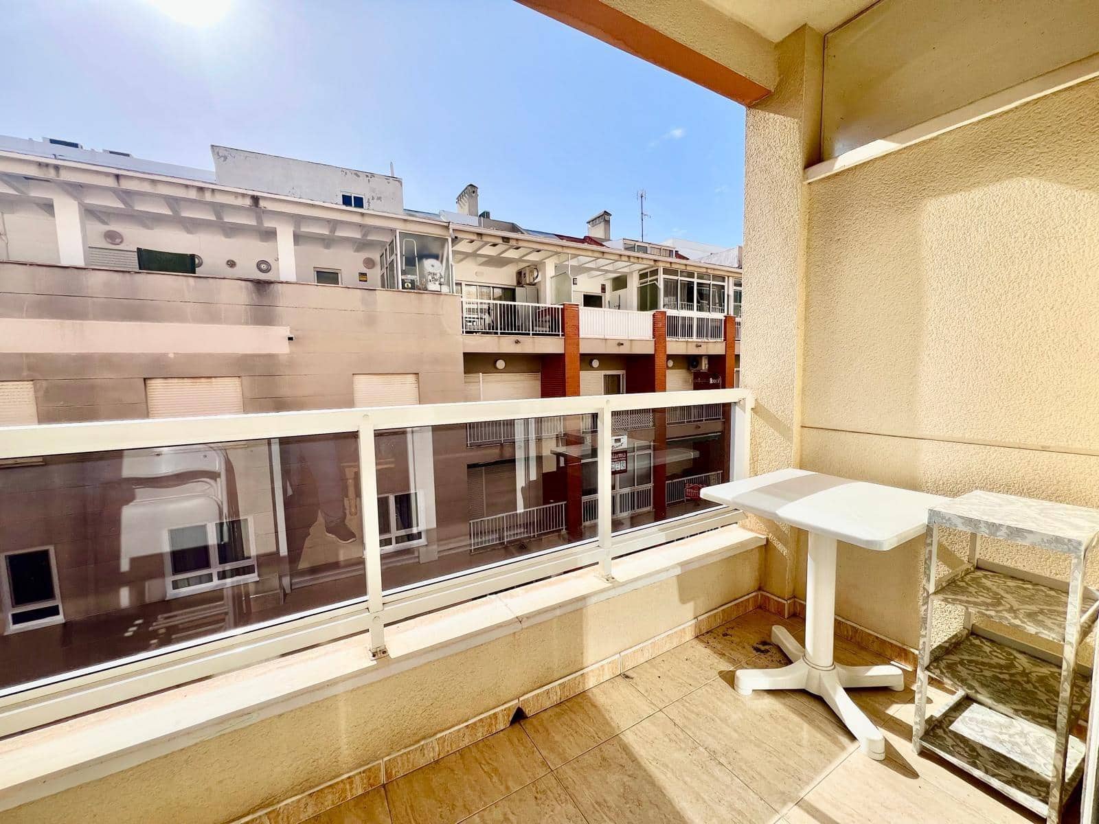 2 quarto Apartamento para venda em Torrevieja - 142 000 € (Ref: 9456259)