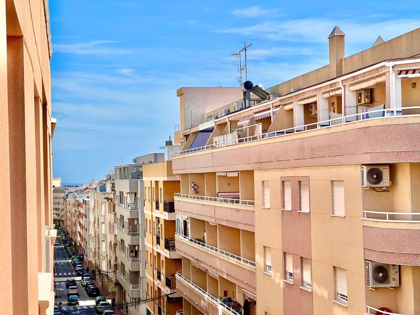 2 quarto Apartamento para venda em Torrevieja - 142 000 € (Ref: 9456259)