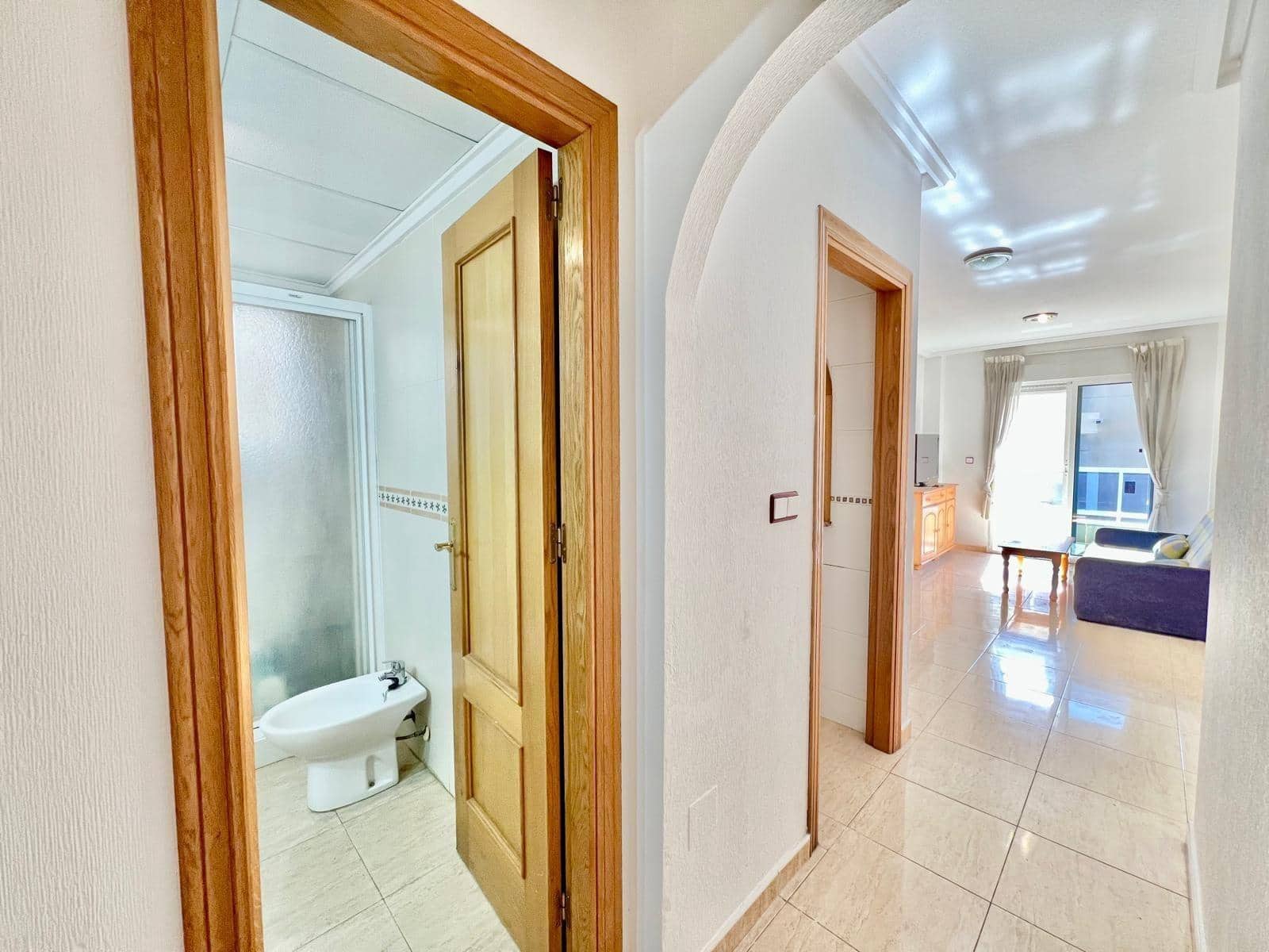 2 quarto Apartamento para venda em Torrevieja - 142 000 € (Ref: 9456259)