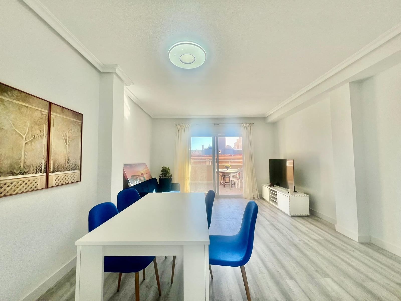 Apartamento de 2 habitaciones en Torrevieja en venta - 177.000 € (Ref: 9456260)