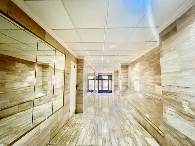 Apartamento de 2 habitaciones en Playa del Cura, Torrevieja en venta - 177.000 € (Ref: 9456260)