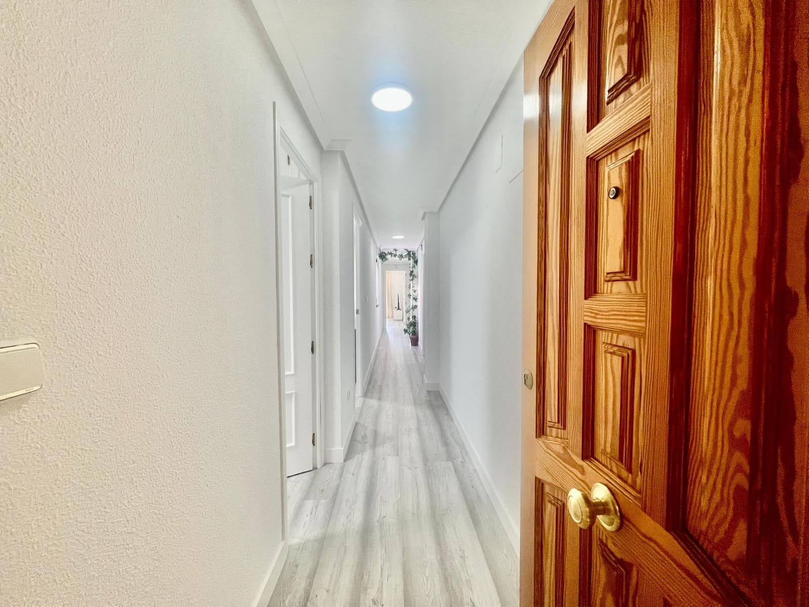 Apartamento de 2 habitaciones en Torrevieja en venta - 177.000 € (Ref: 9456260)