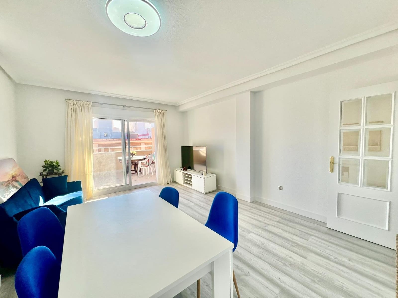 Apartamento de 2 habitaciones en Torrevieja en venta - 177.000 € (Ref: 9456260)