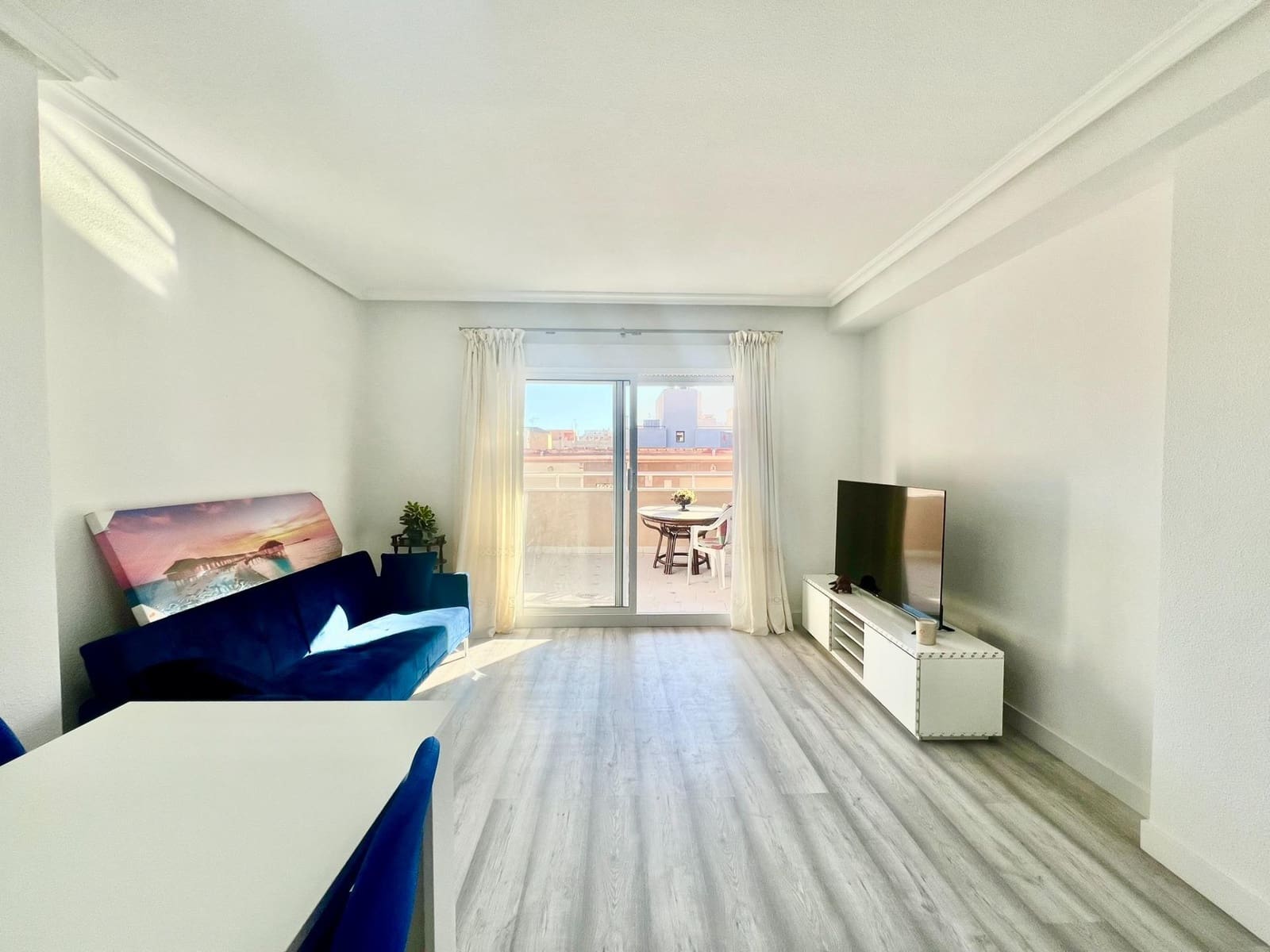 Apartamento de 2 habitaciones en Torrevieja en venta - 177.000 € (Ref: 9456260)