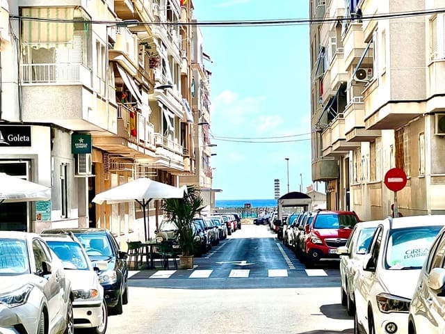 Apartamento de 2 habitaciones en Playa del Cura, Torrevieja en venta - 177.000 € (Ref: 9456260)