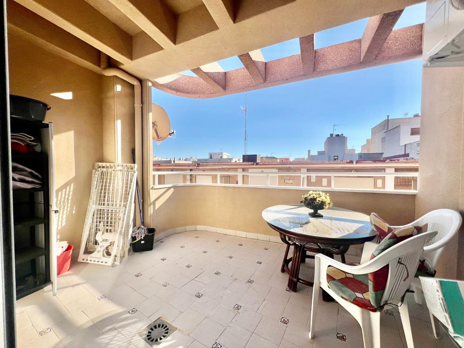 Apartamento de 2 habitaciones en Torrevieja en venta - 177.000 € (Ref: 9456260)