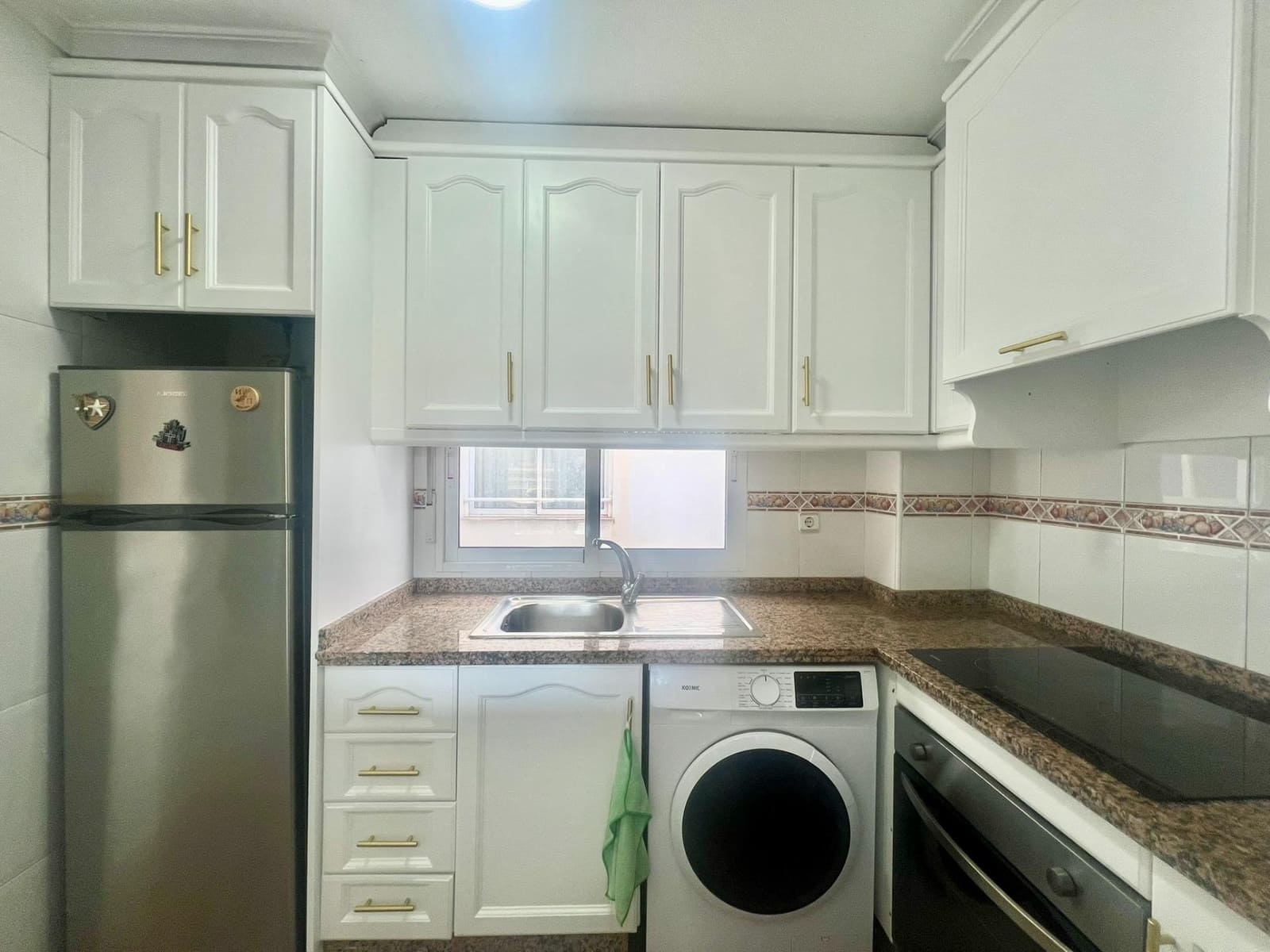 Apartamento de 2 habitaciones en Torrevieja en venta - 177.000 € (Ref: 9456260)