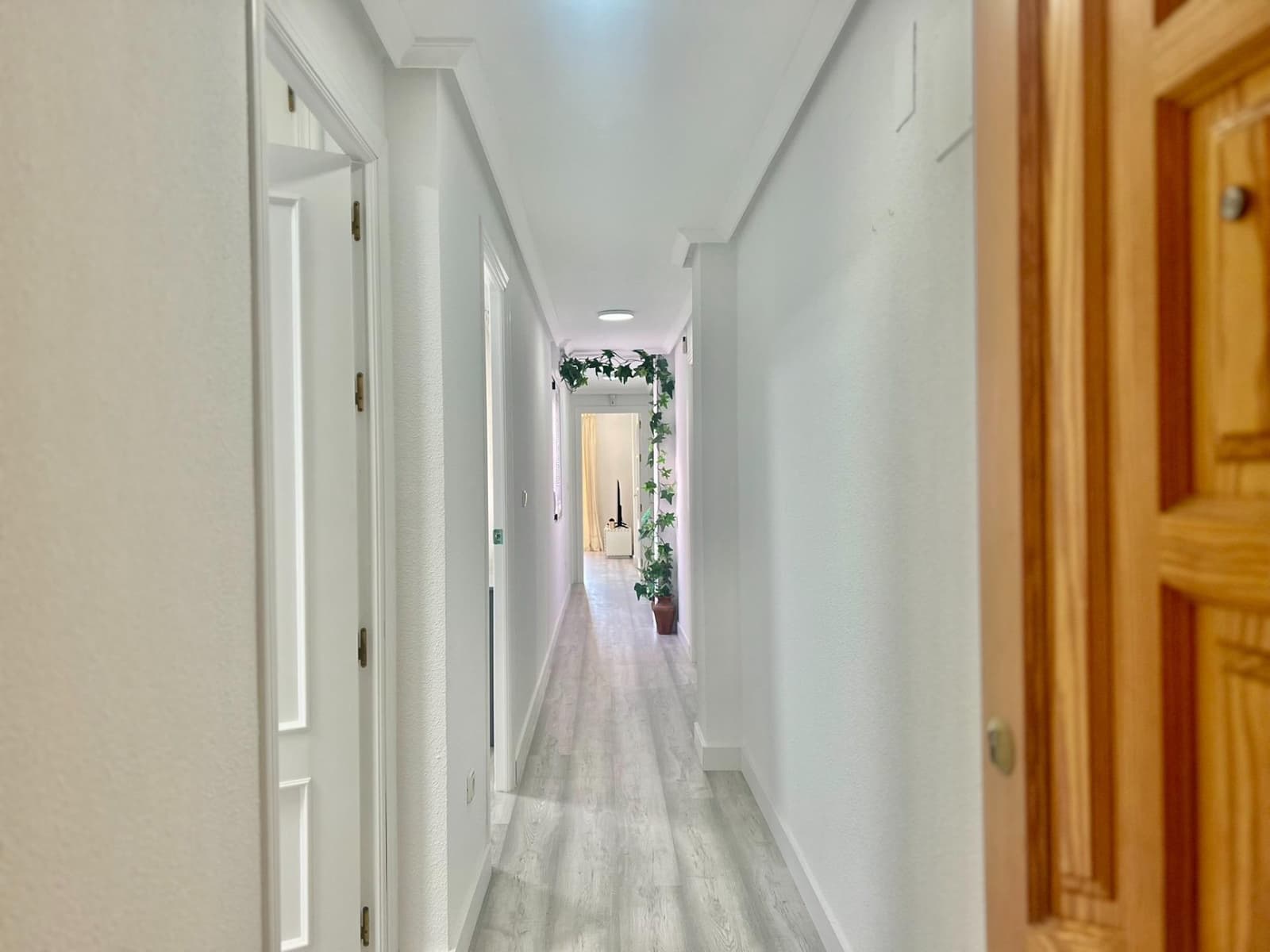 Apartamento de 2 habitaciones en Torrevieja en venta - 177.000 € (Ref: 9456260)