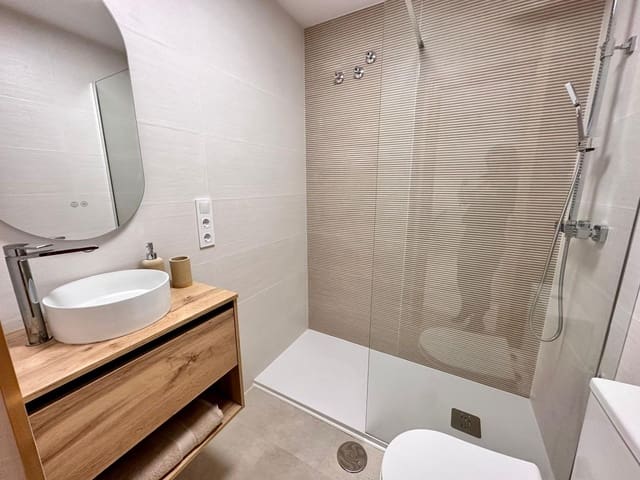 2 quarto Apartamento para venda em Playa de los Locos, Torrevieja com piscina - 169 900 € (Ref: 9456261)