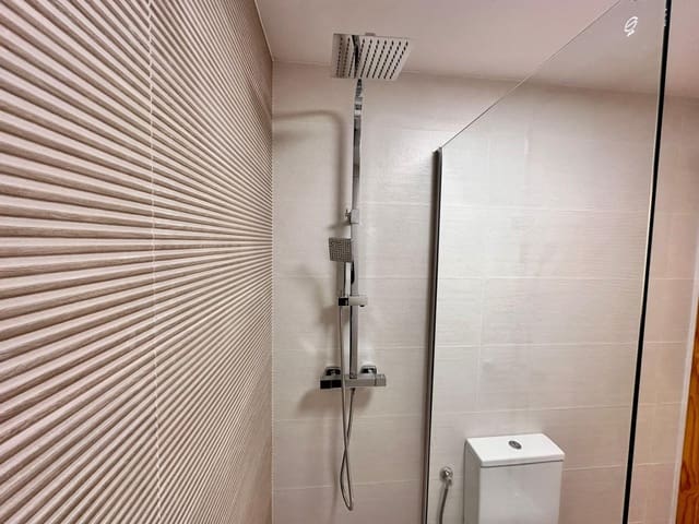 2 quarto Apartamento para venda em Playa de los Locos, Torrevieja com piscina - 169 900 € (Ref: 9456261)