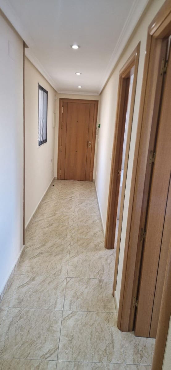 3 makuuhuone Kattohuoneisto myytävänä paikassa Alicante kaupunki mukana 
autotalli - 240 000 € (Ref: 9456263)